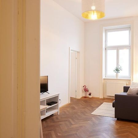 Self-Check-In & Perfect Metro Connection I Apartamento Viena Exterior foto