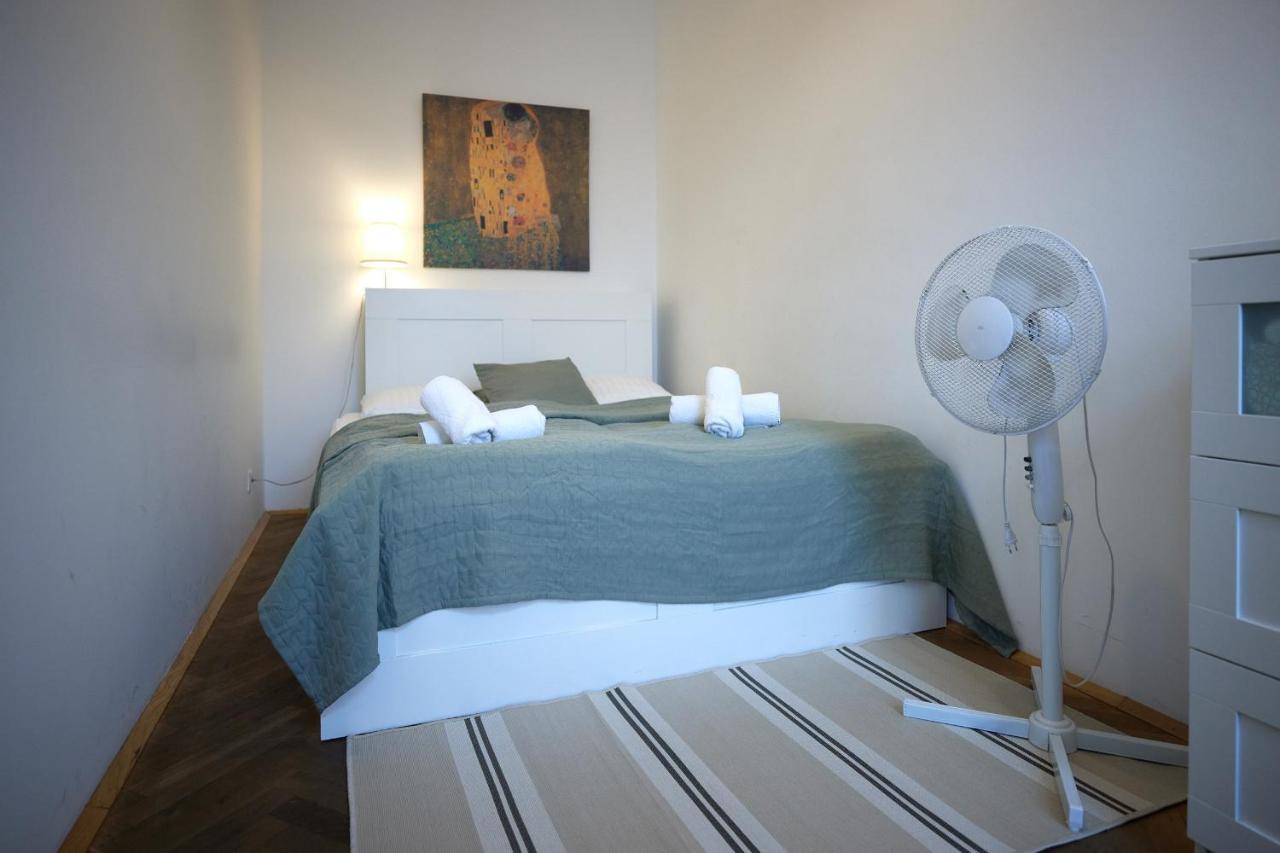 Self-Check-In & Perfect Metro Connection I Apartamento Viena Exterior foto